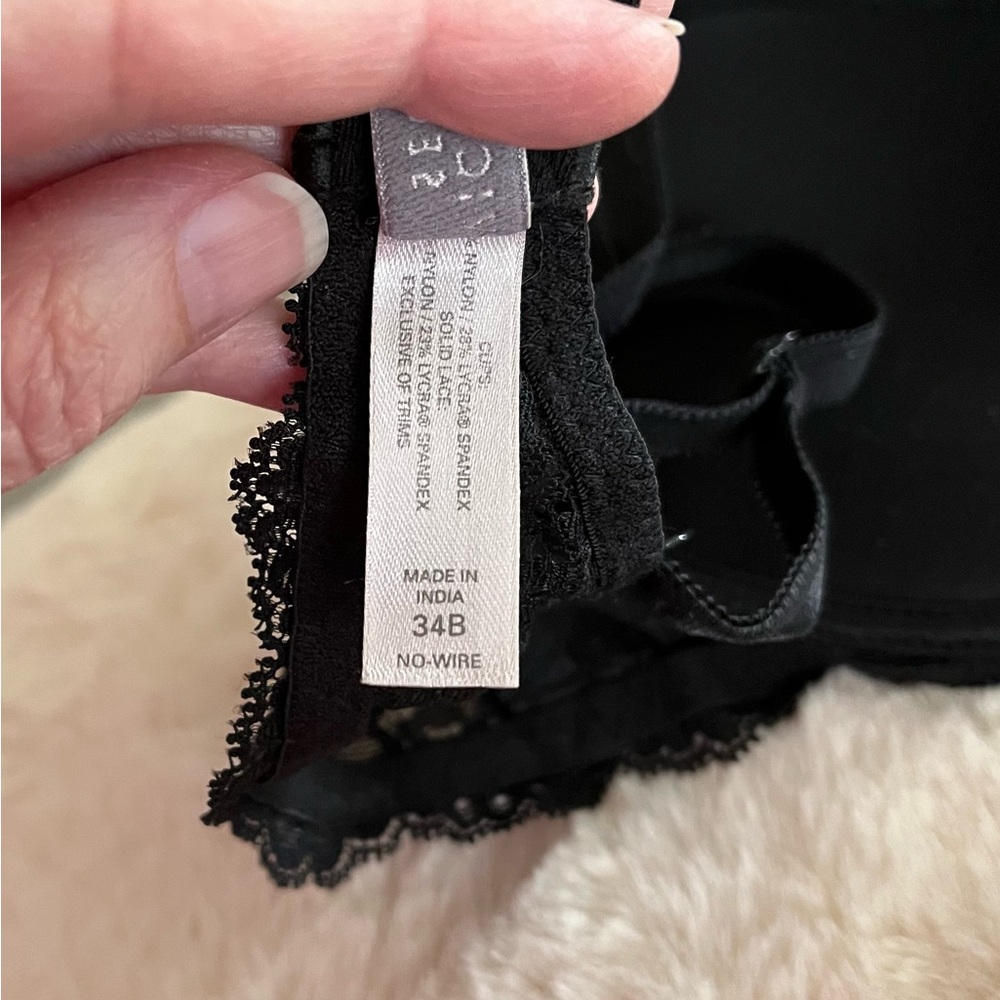 Victoria's Secret Black Lace Trim Padded Bra 34B - Picture 10 of 13